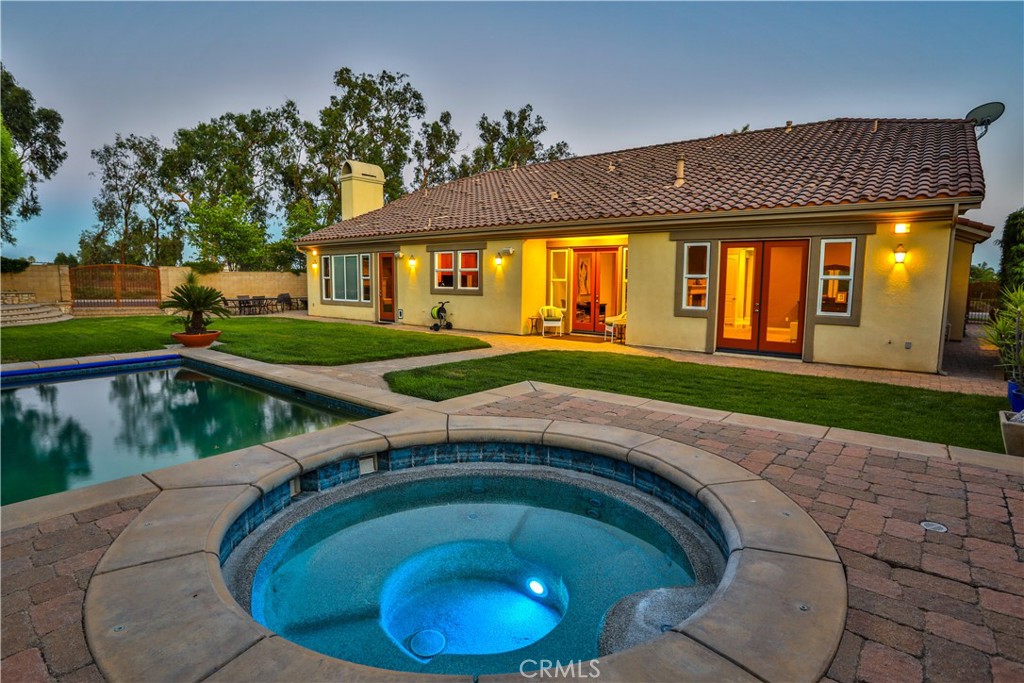 13052 Via Tesoro Drive