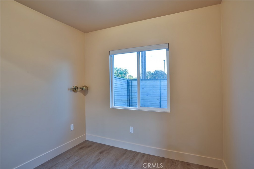 664 N 8th Avenue