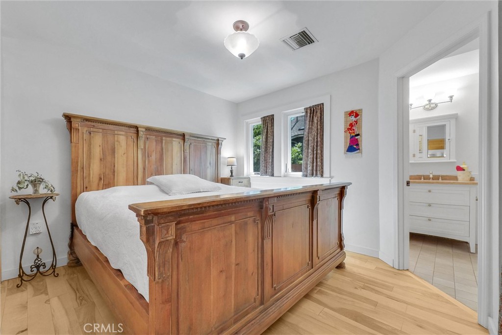 319 W 6th Street