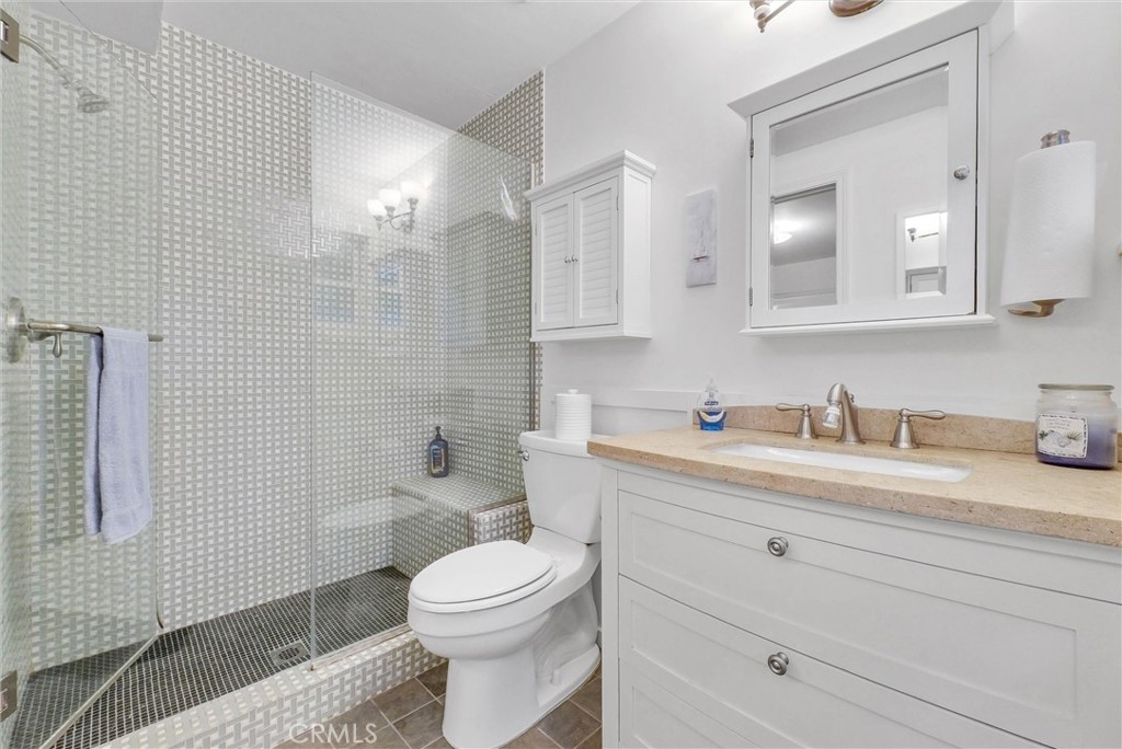 319 W 6th Street