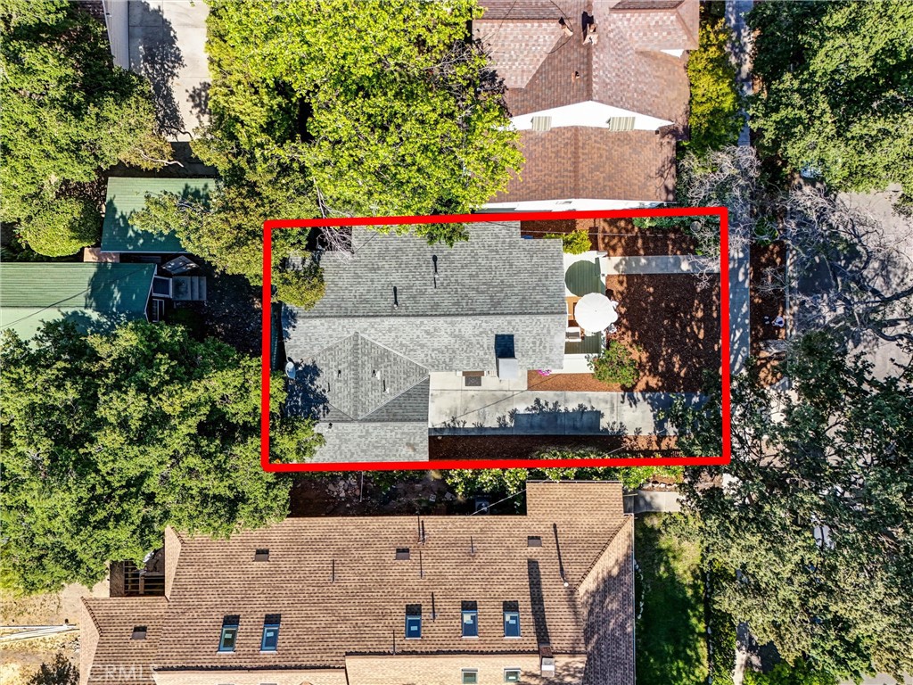 319 W 6th Street
