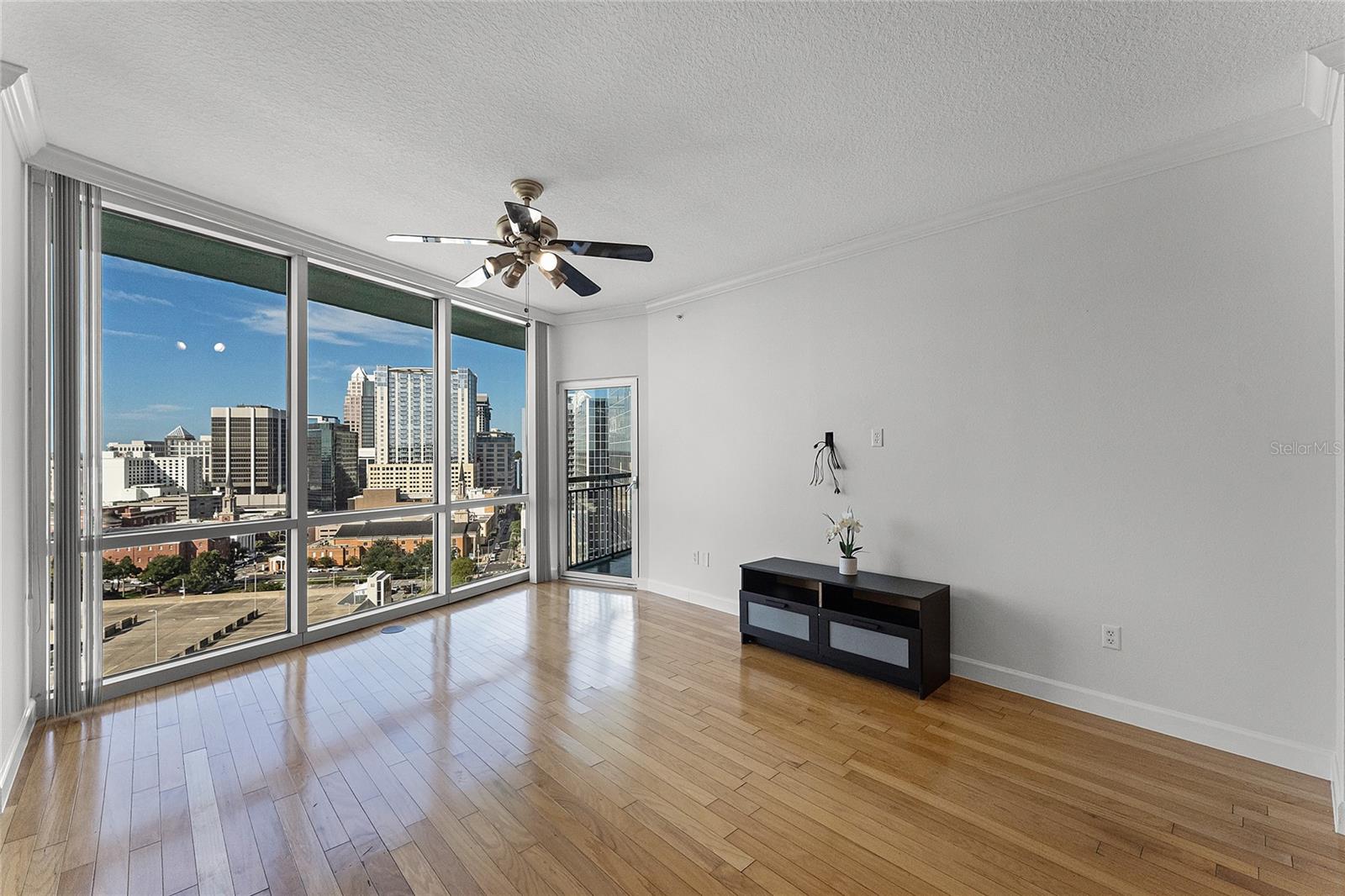 322 E CENTRAL BLVD #1807