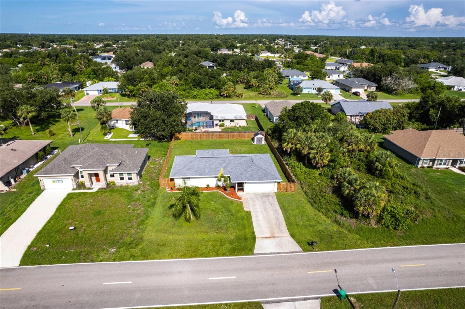 1049 PRESQUE ISLE DR