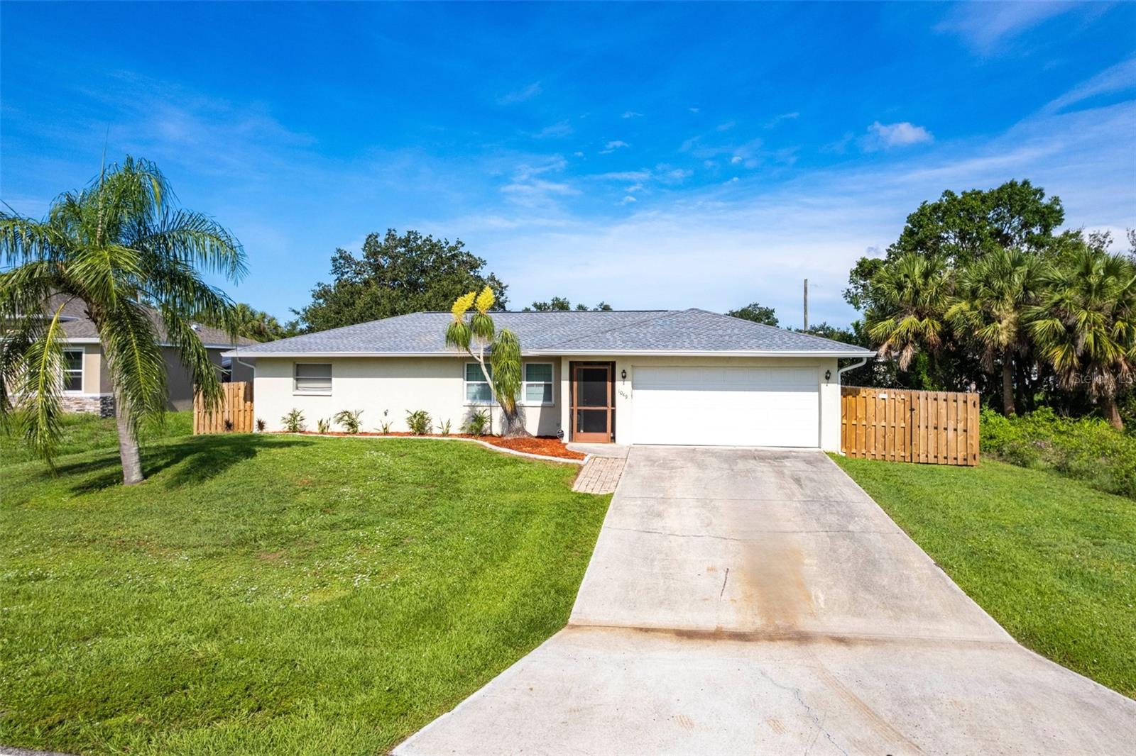 1049 PRESQUE ISLE DR