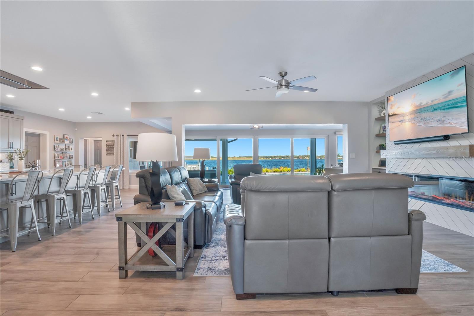 3433 CULLEN LAKE SHORE DR