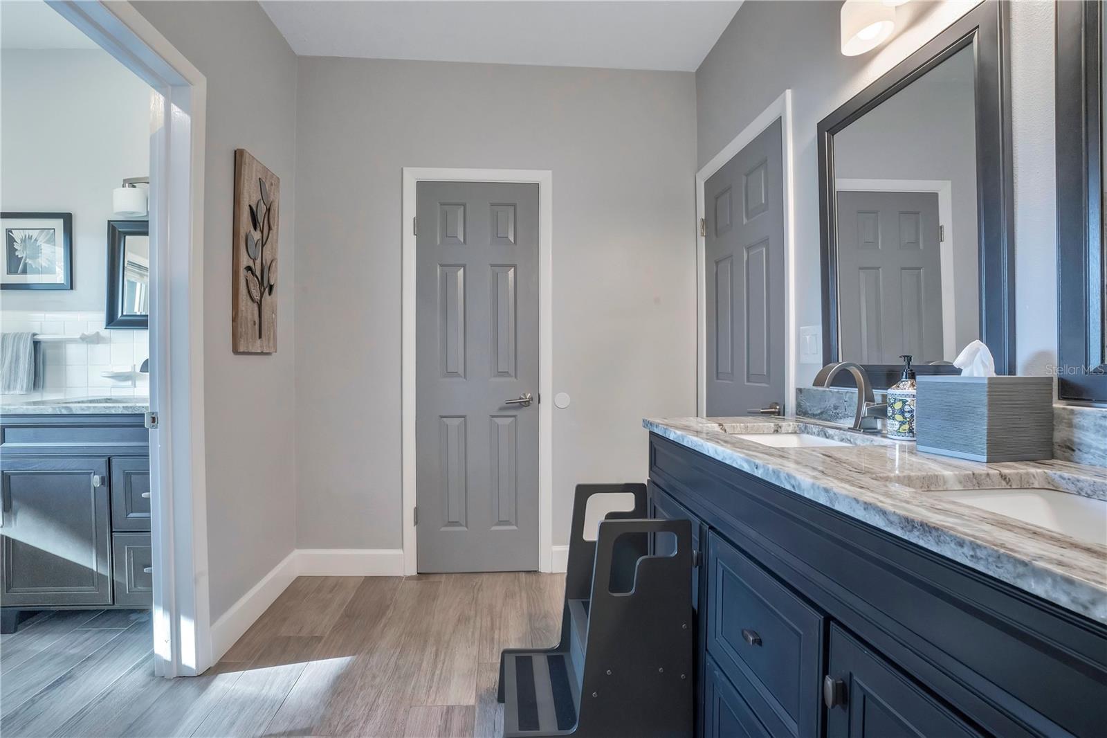 3433 CULLEN LAKE SHORE DR