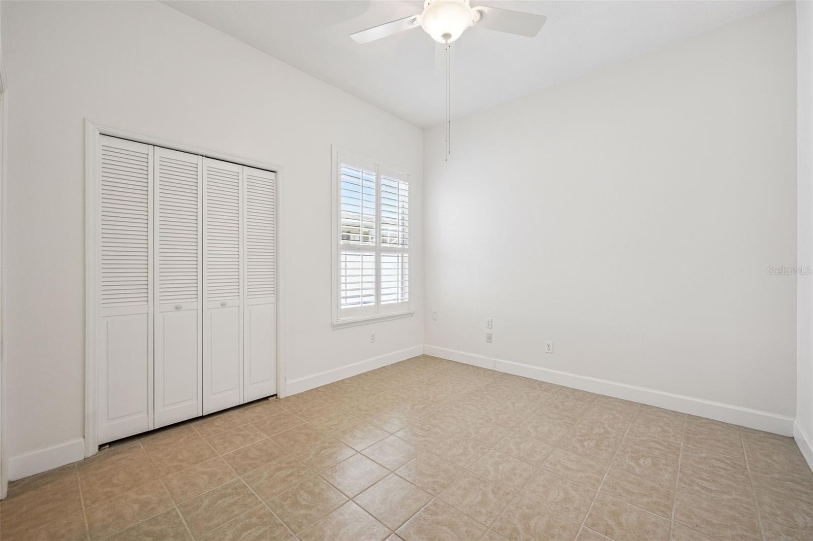 8072 CANYON LAKE CIR