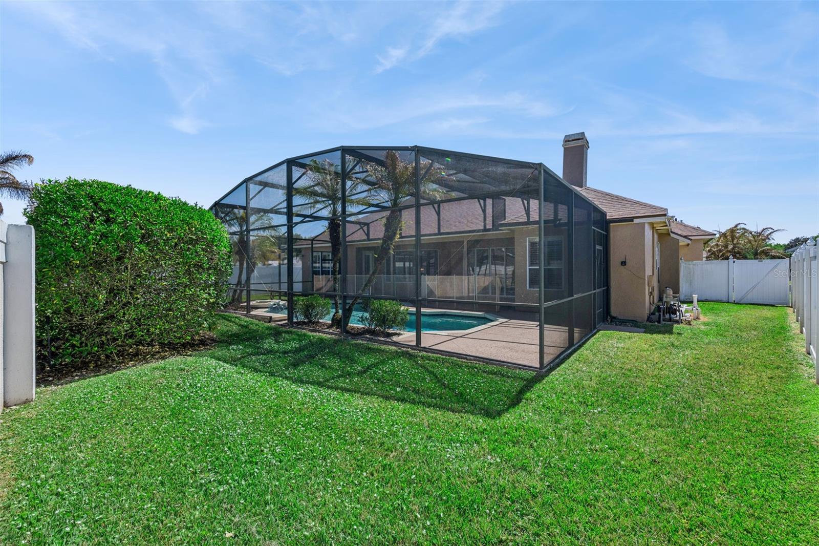 8072 CANYON LAKE CIR