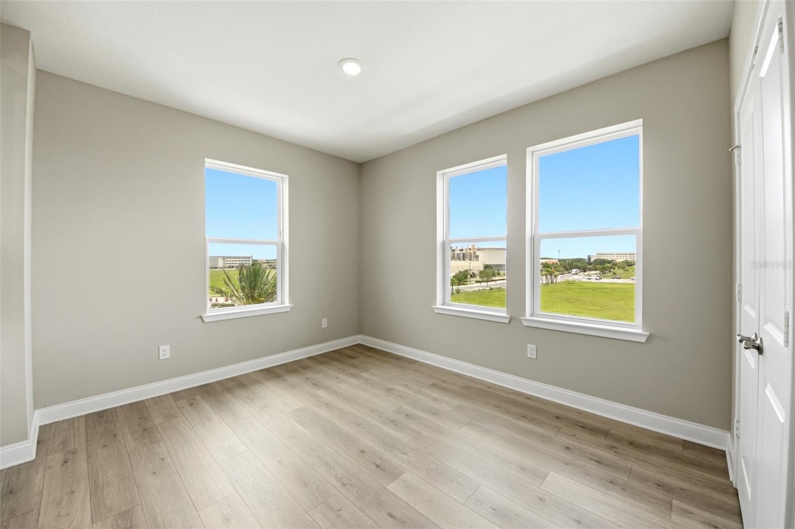 7521 LAUREATE BLVD #5403