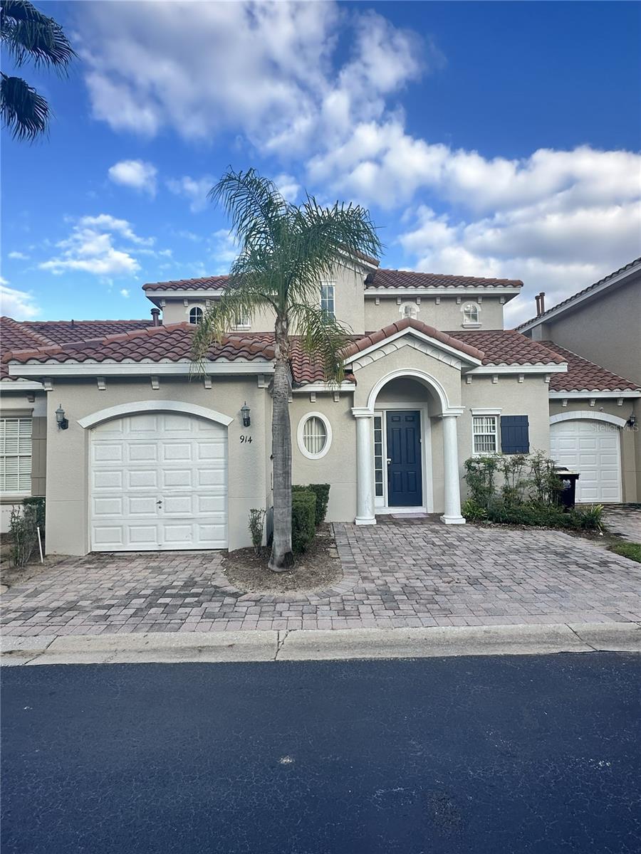 914 BRUNELLO DR
