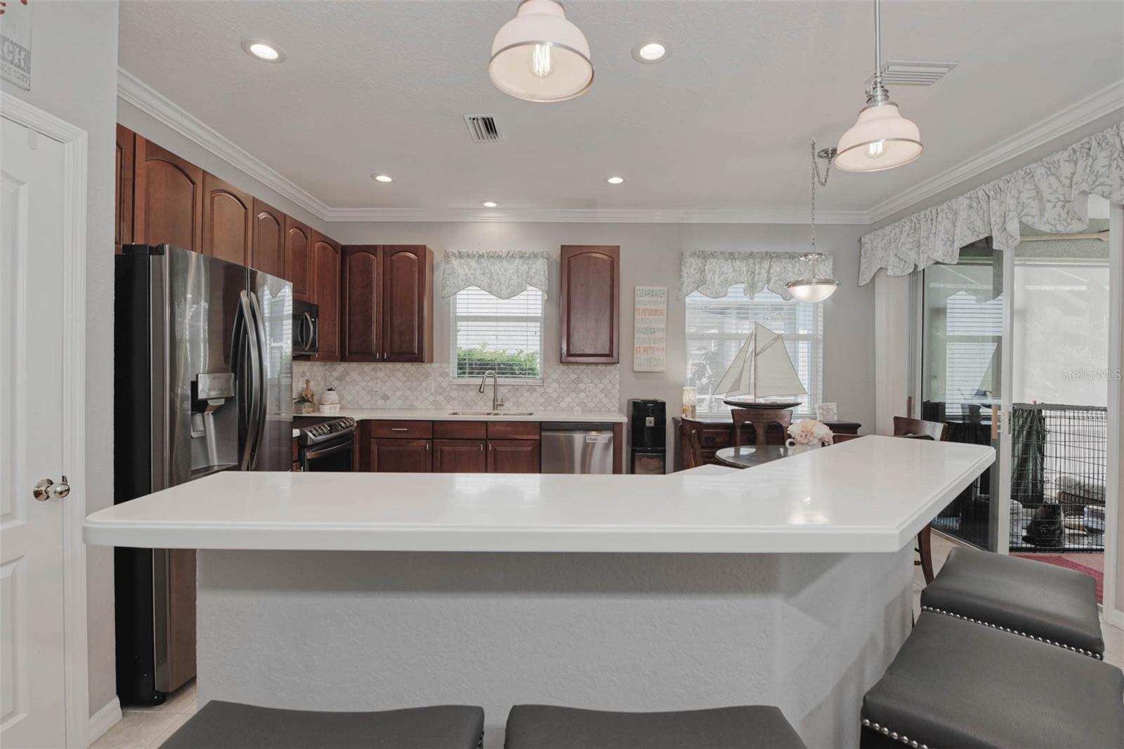 1671 SCARLETT AVE