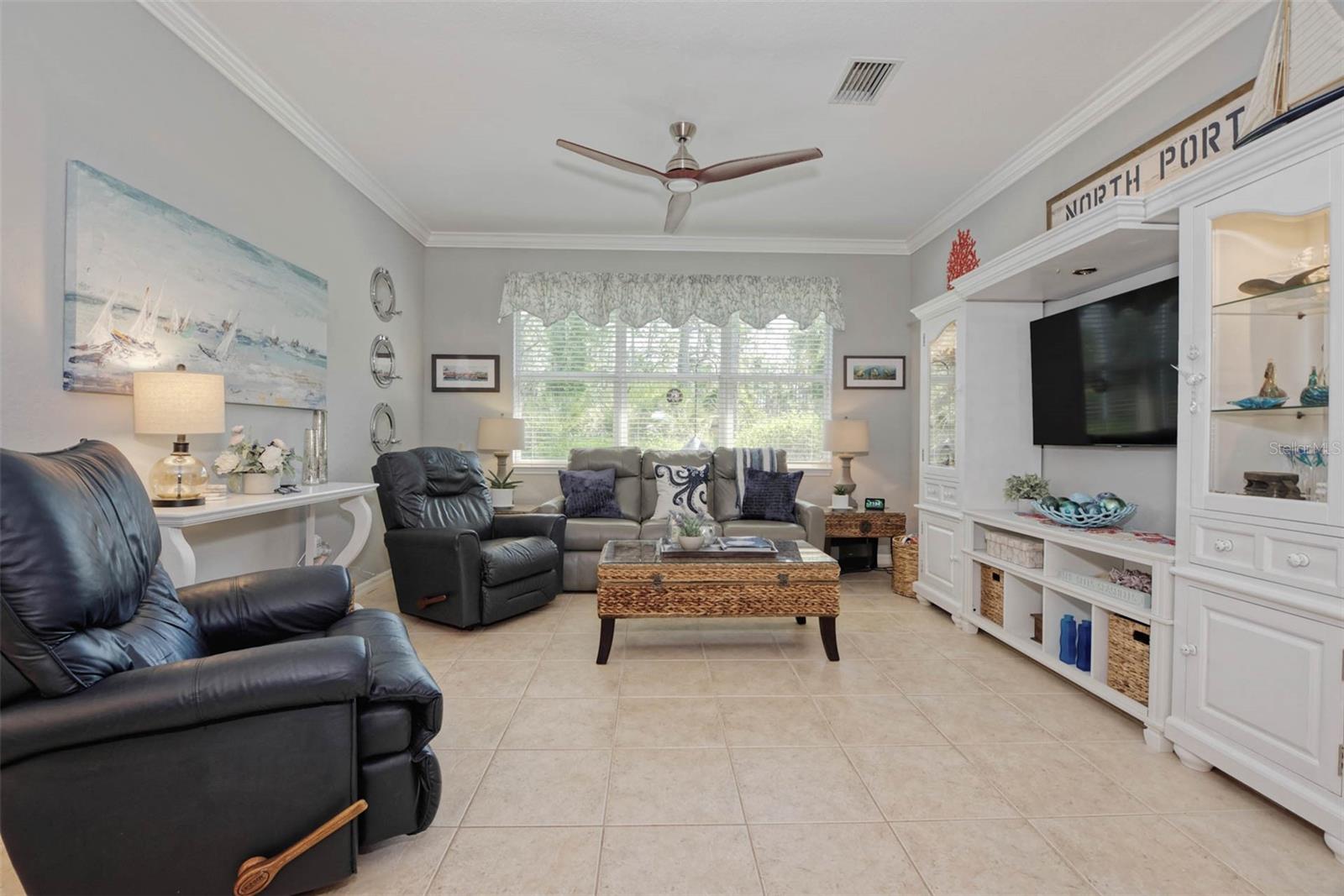 1671 SCARLETT AVE