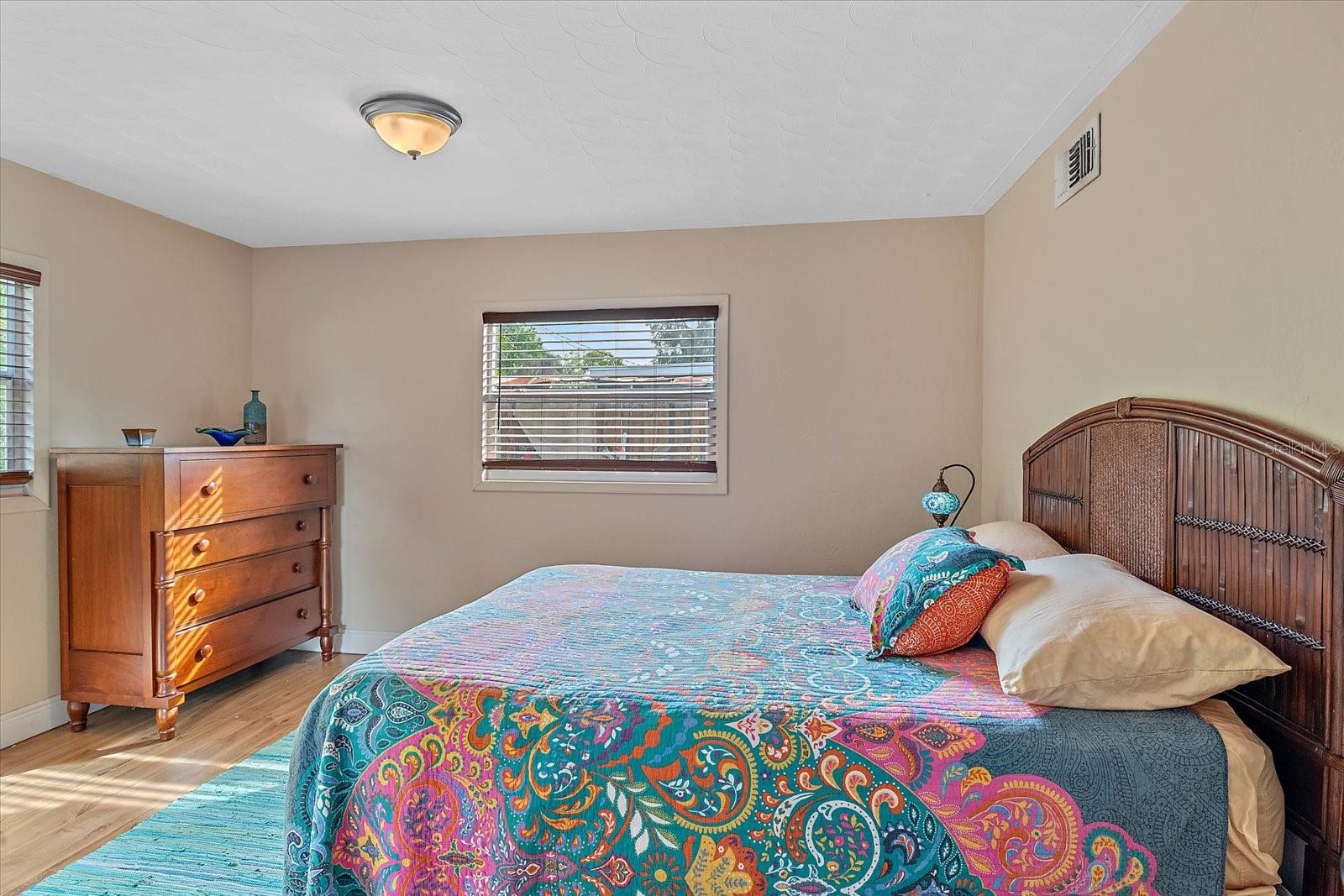 2313 LOMA LINDA ST