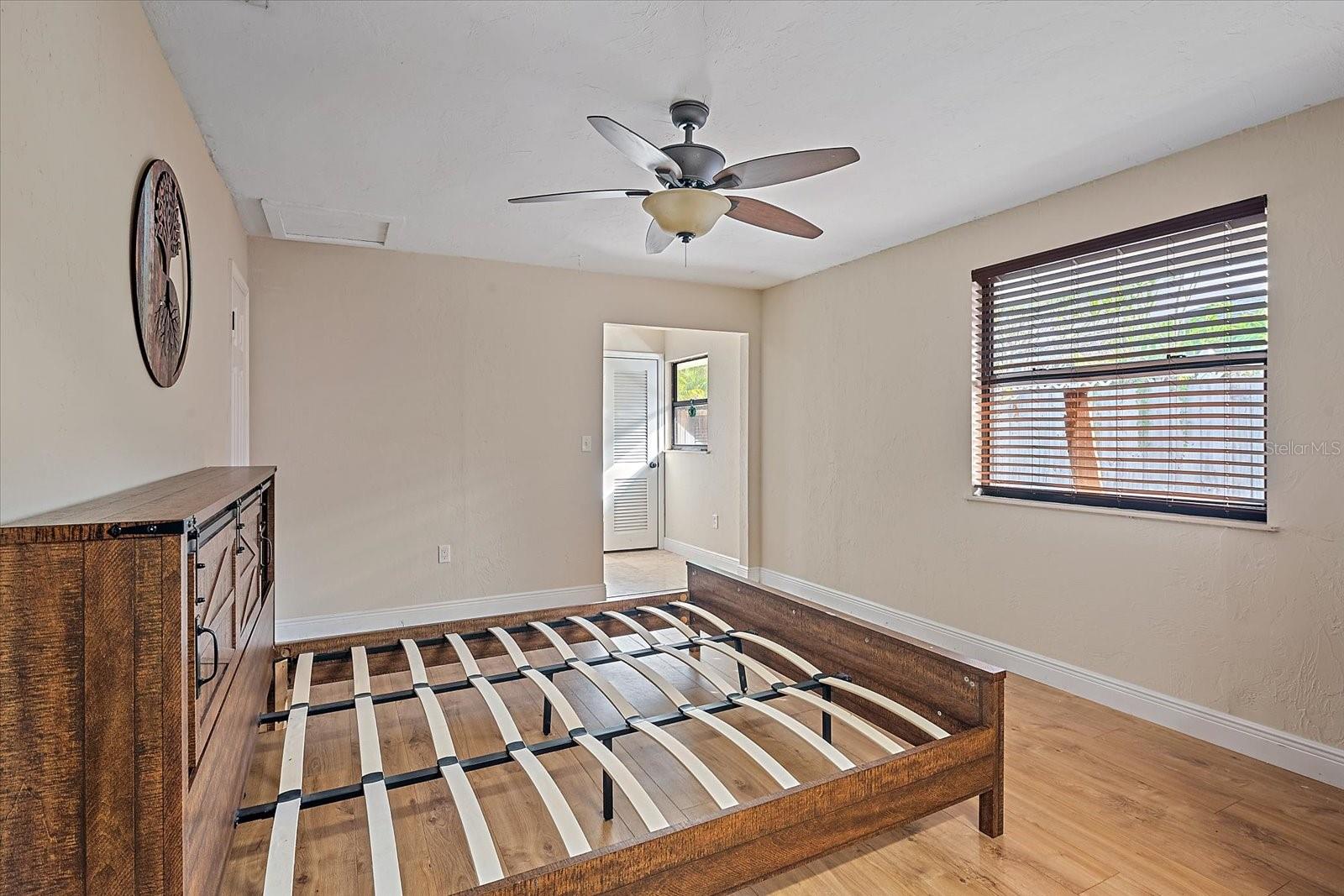 2313 LOMA LINDA ST