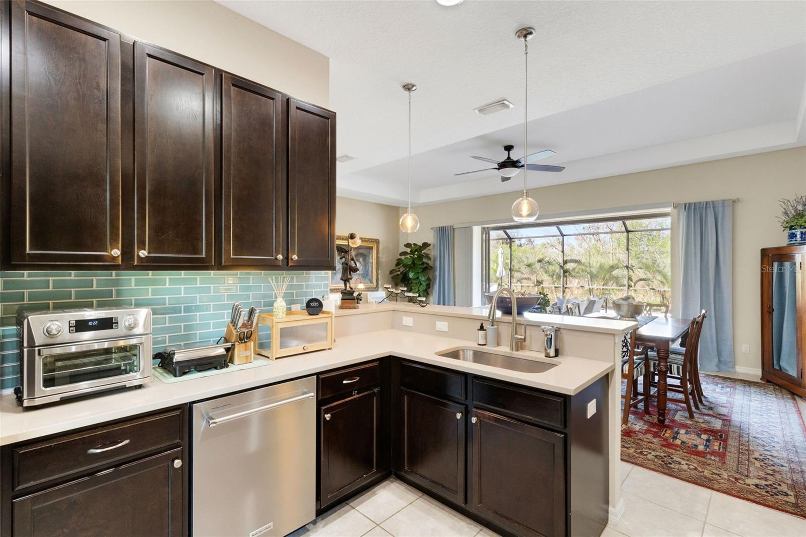 3715 MANORWOOD LOOP