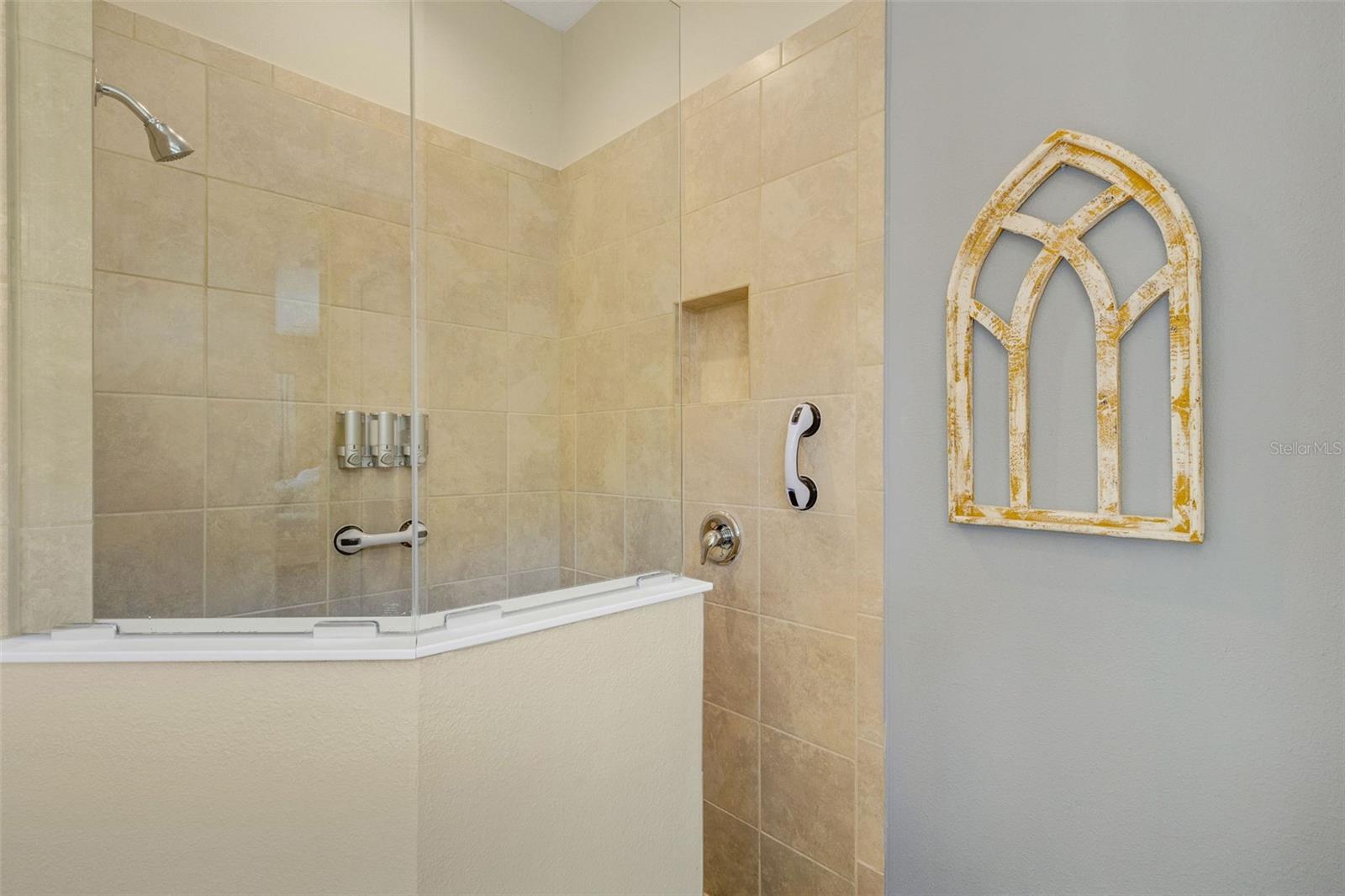 3715 MANORWOOD LOOP