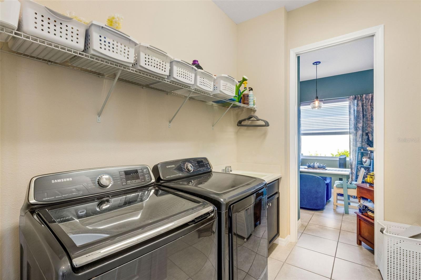 3715 MANORWOOD LOOP