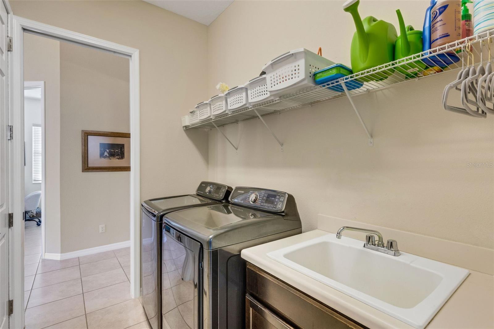 3715 MANORWOOD LOOP