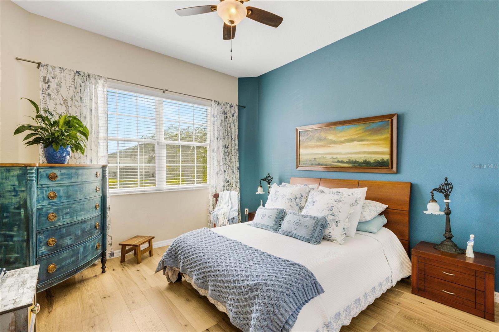 3715 MANORWOOD LOOP
