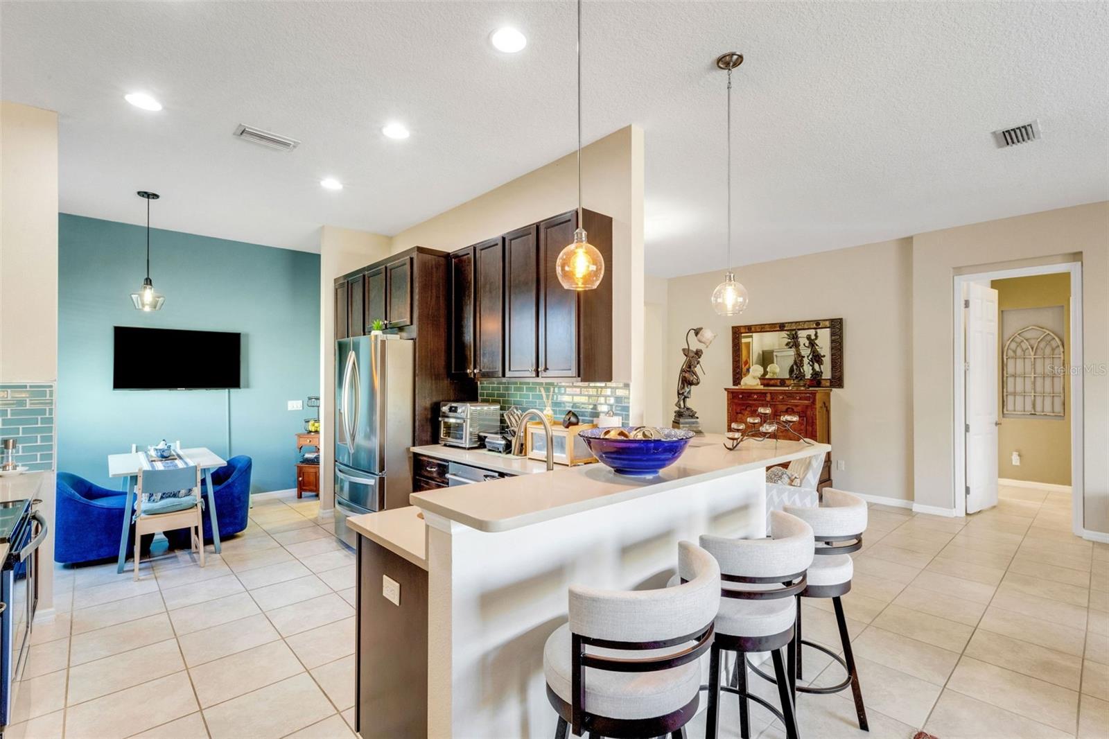3715 MANORWOOD LOOP
