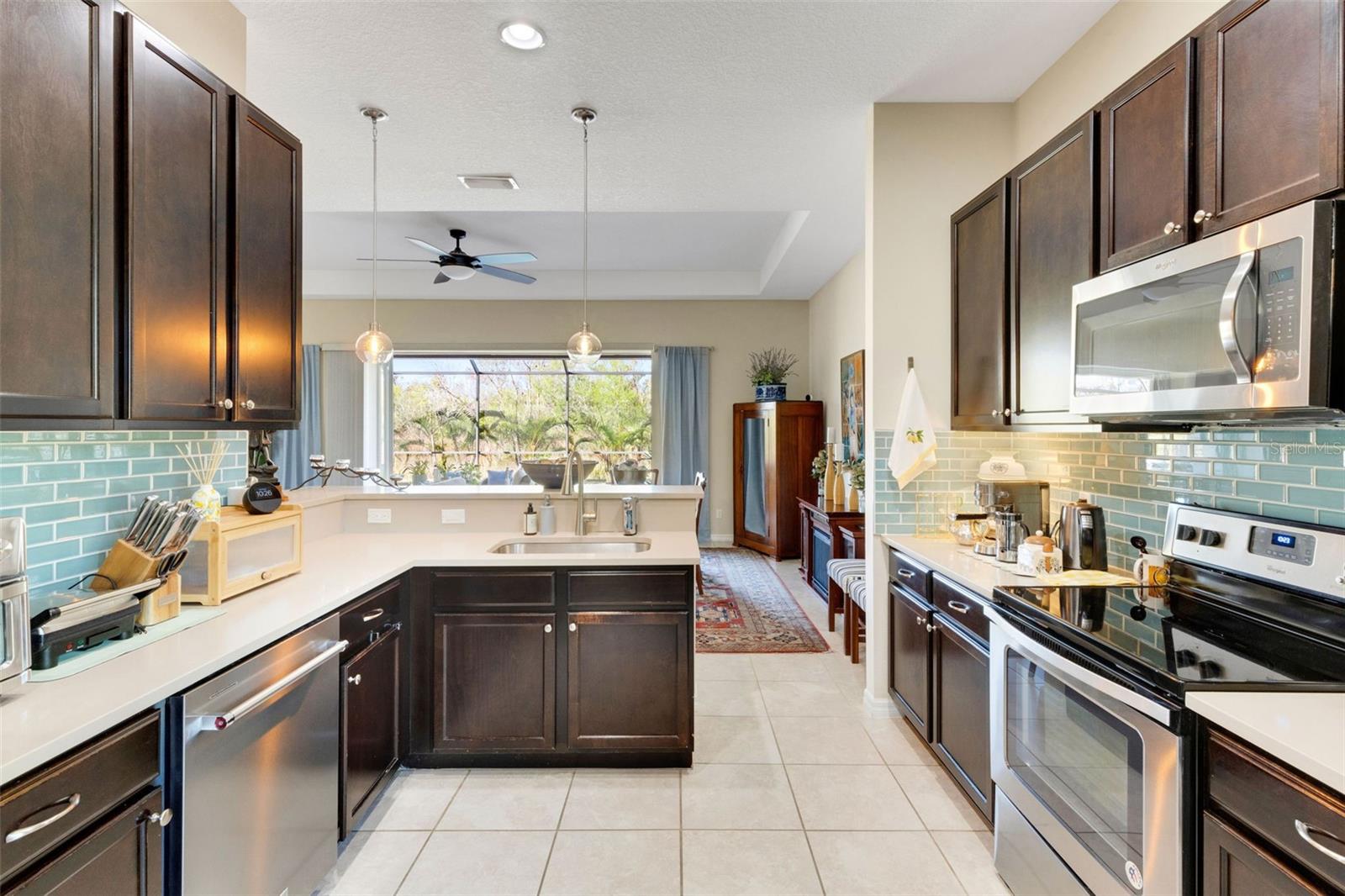 3715 MANORWOOD LOOP