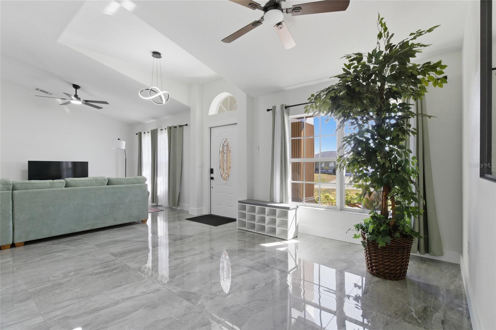 619 SW 26TH TER