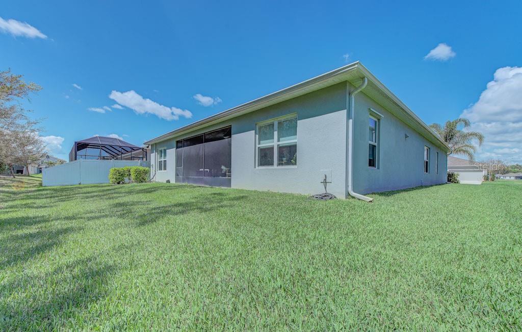 11415 61 ST E