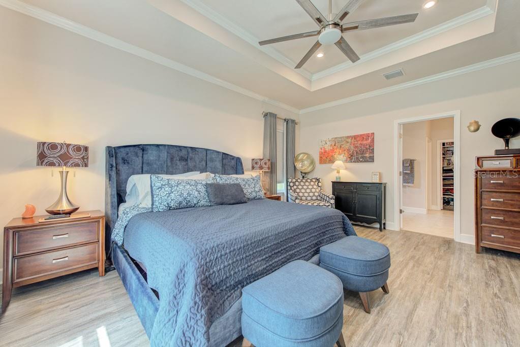 11415 61 ST E