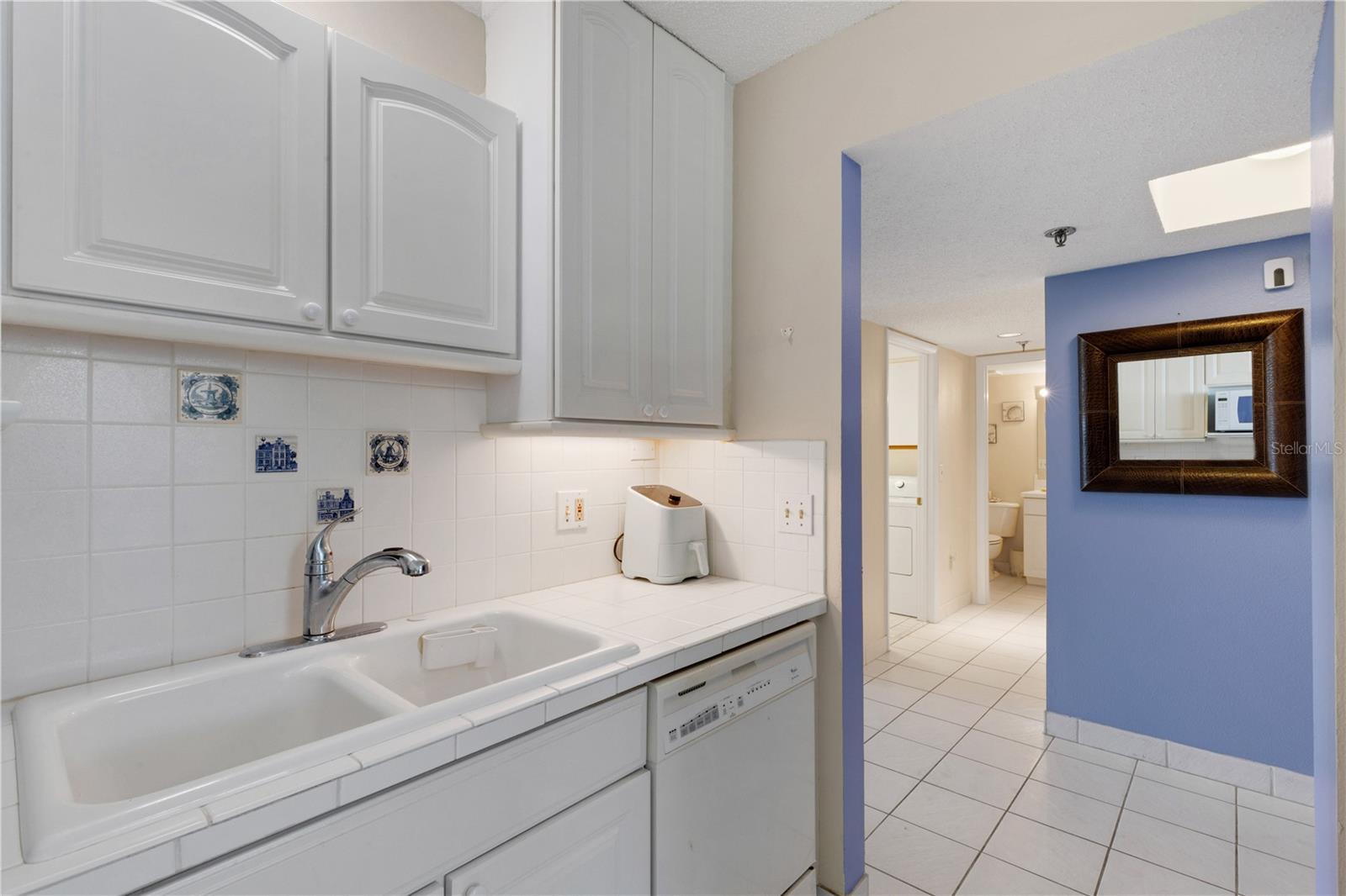 4480 FAIRWAYS BLVD #208