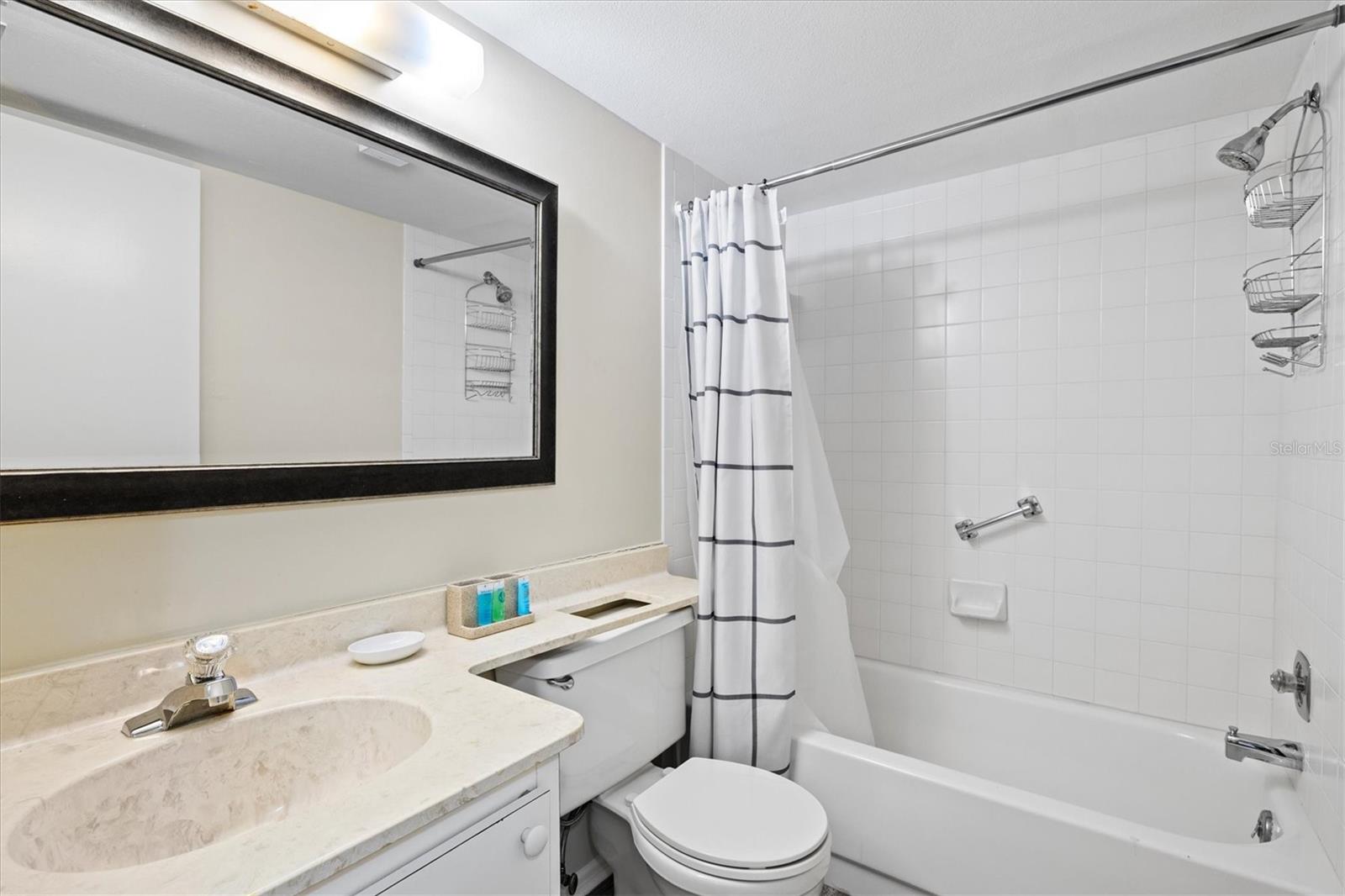 3275 BENEVA RD #104