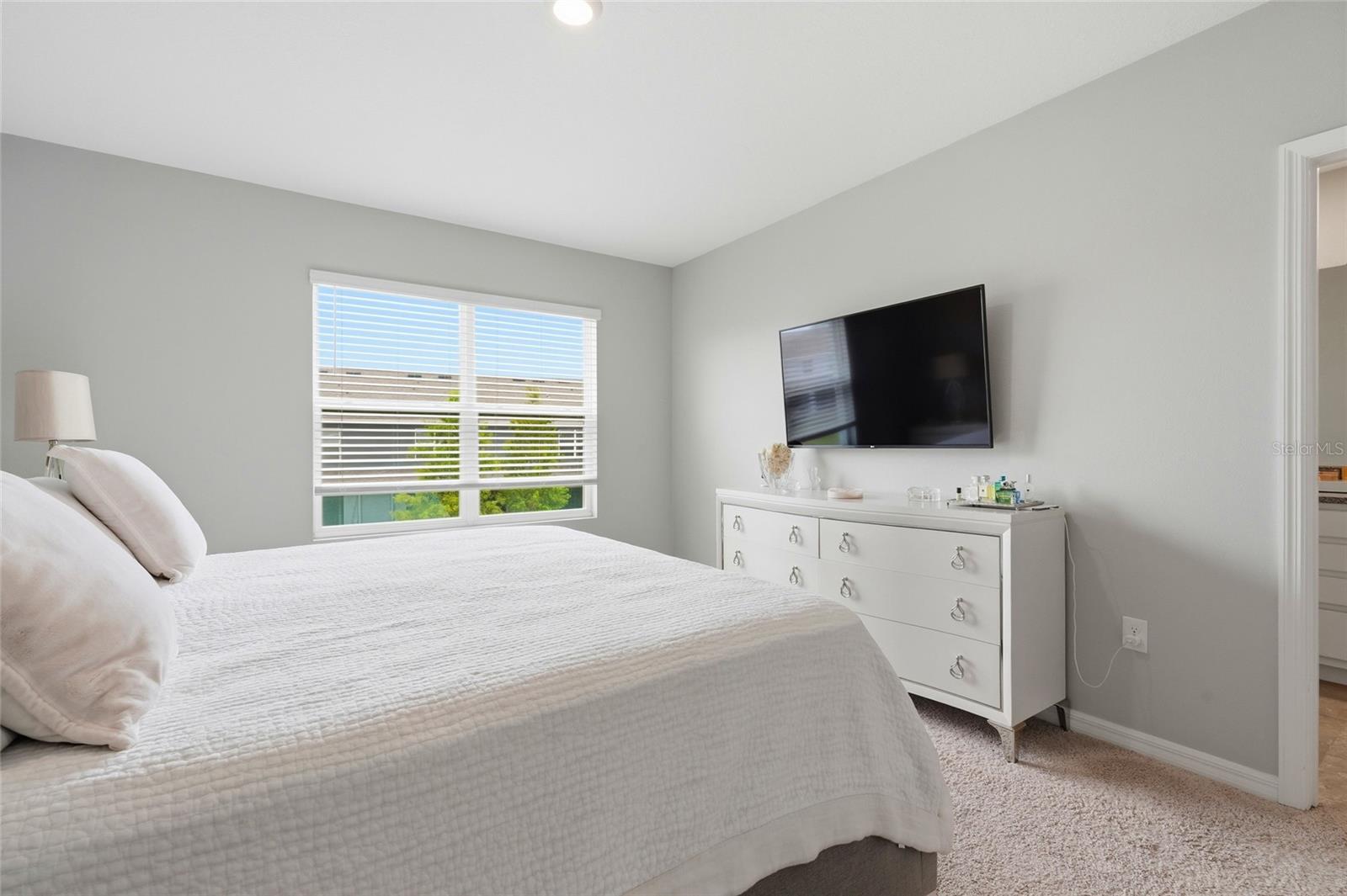 6537 SERENITY FALL LN