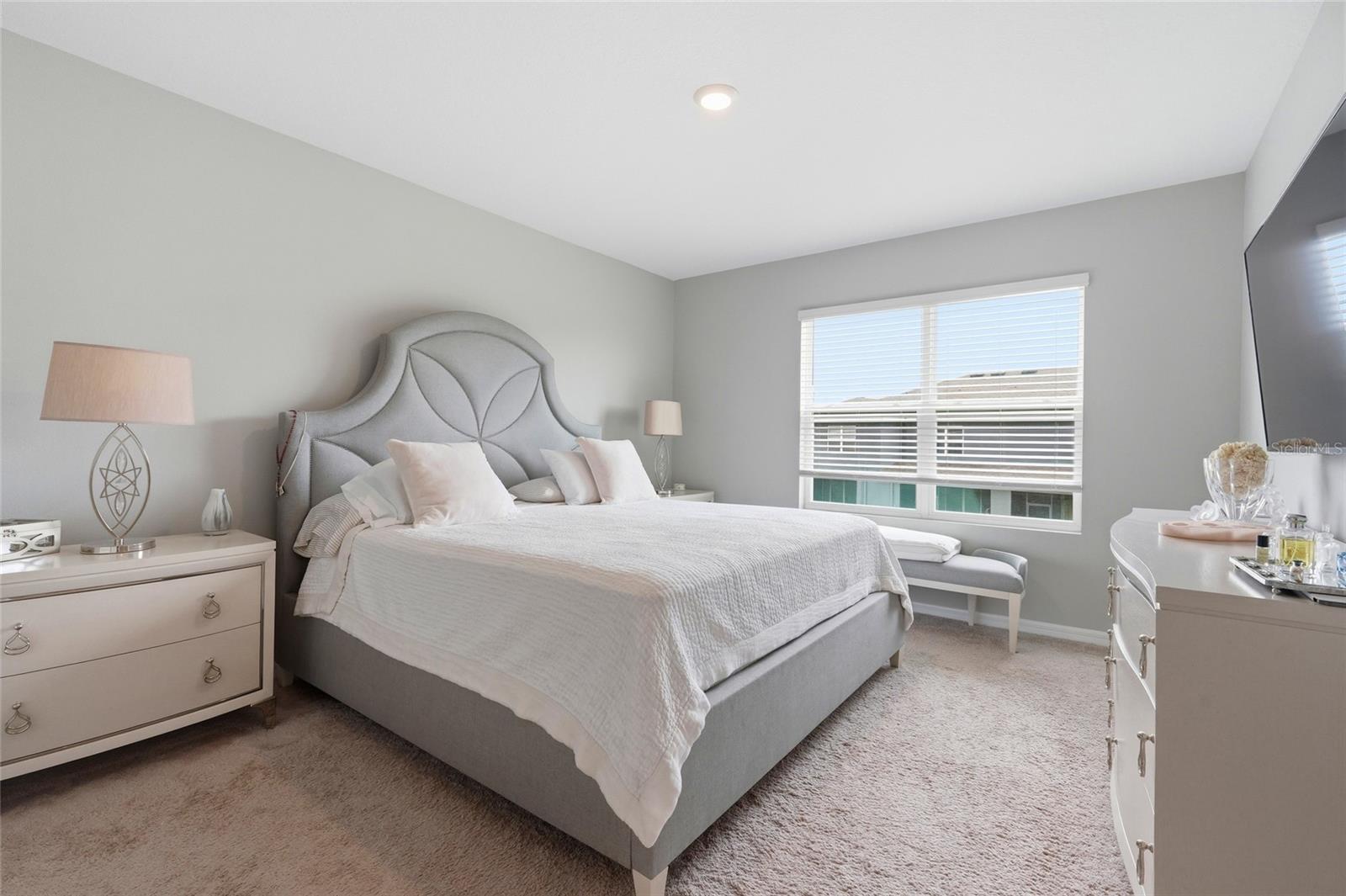 6537 SERENITY FALL LN