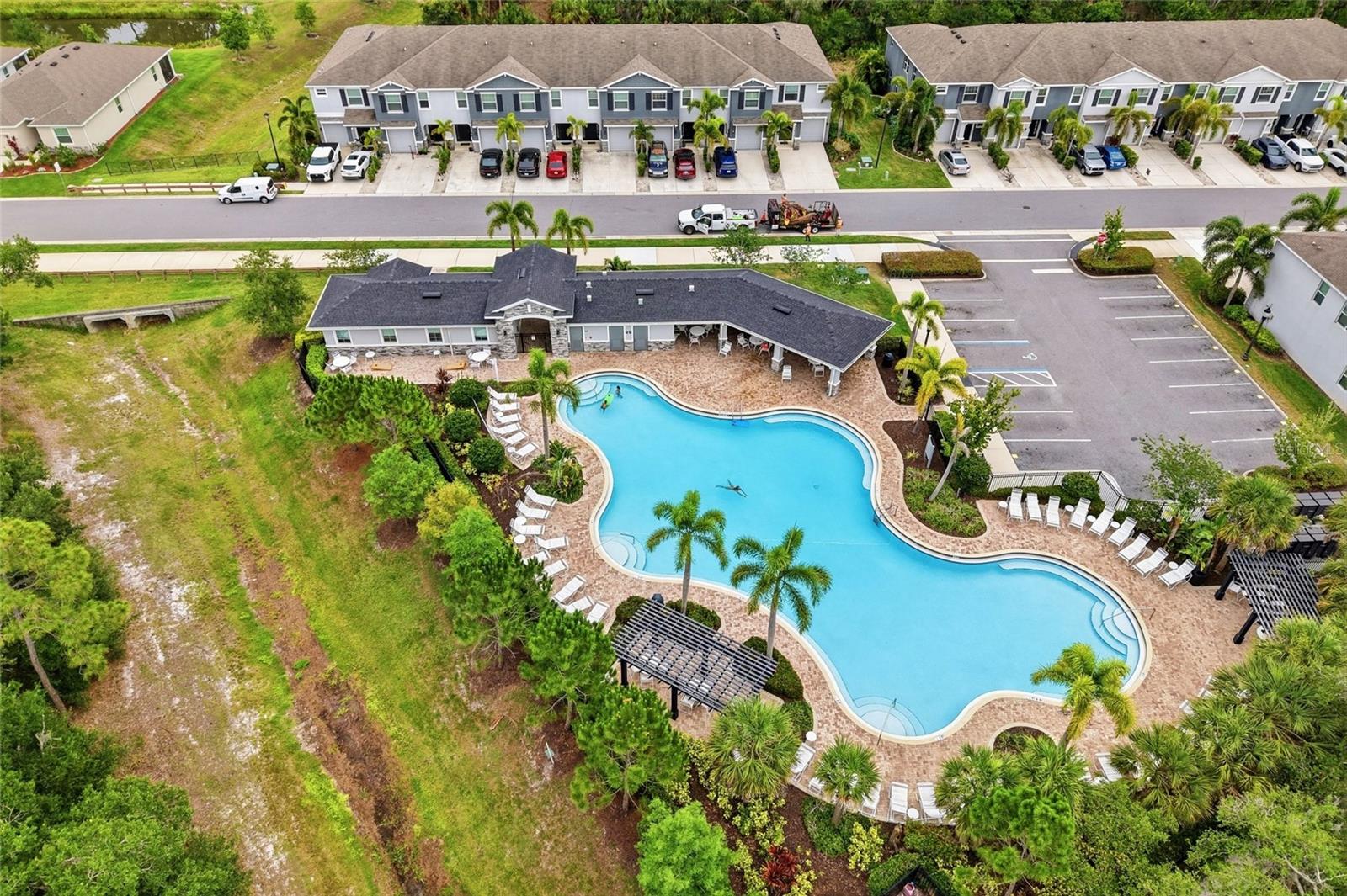 6537 SERENITY FALL LN