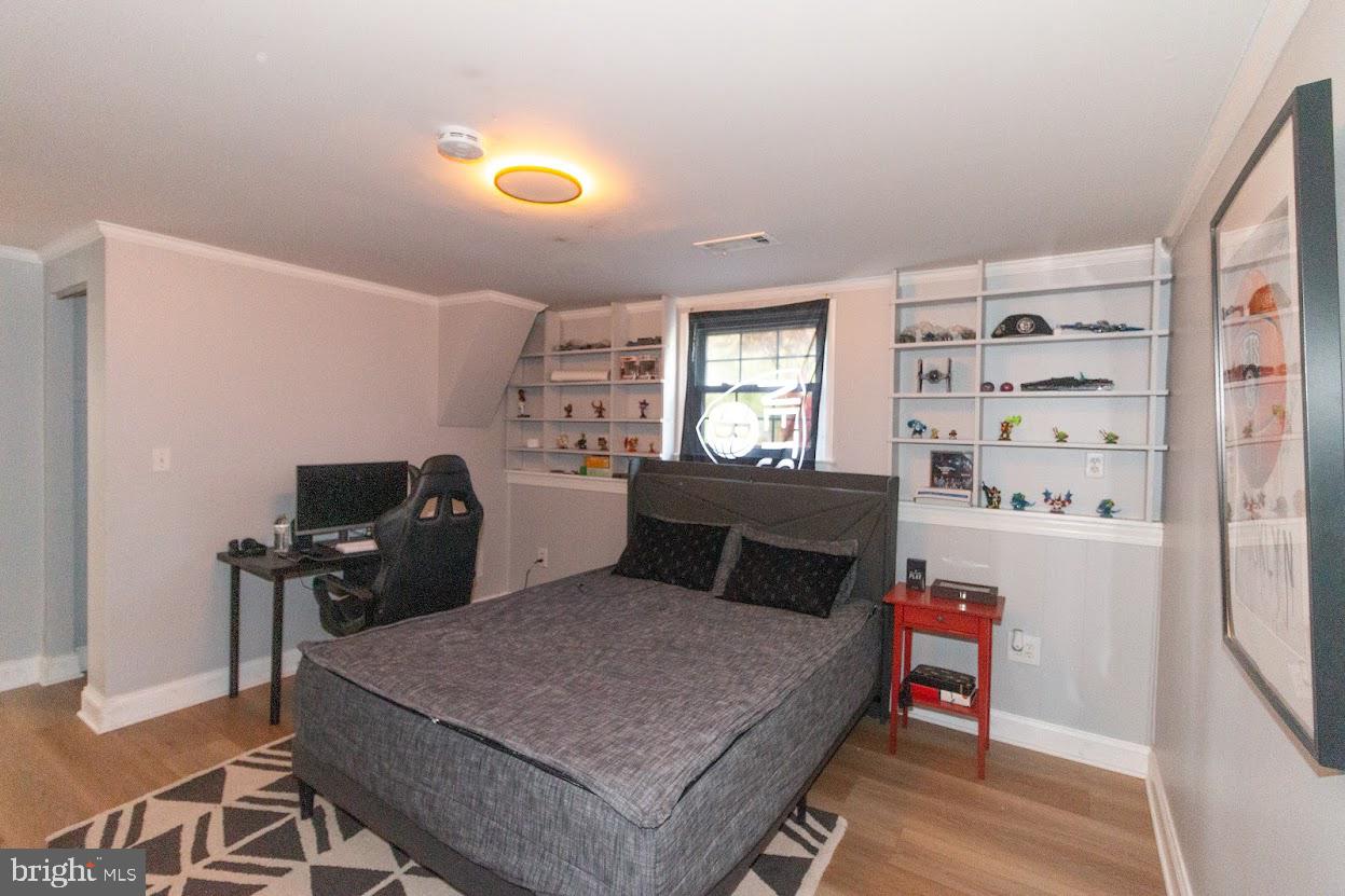 1535 LONG POINT ROAD