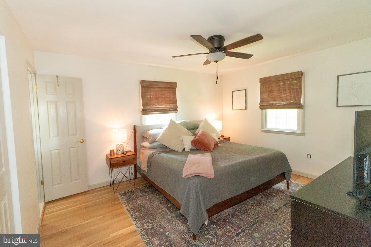 1535 LONG POINT ROAD