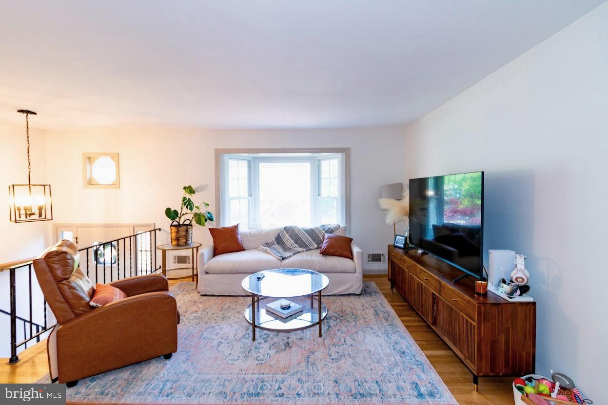 1535 LONG POINT ROAD