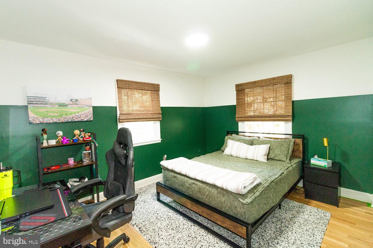 1535 LONG POINT ROAD