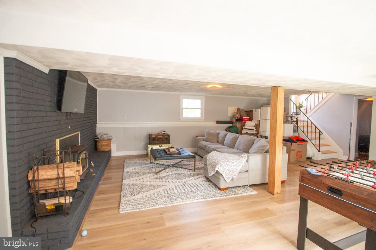 1535 LONG POINT ROAD