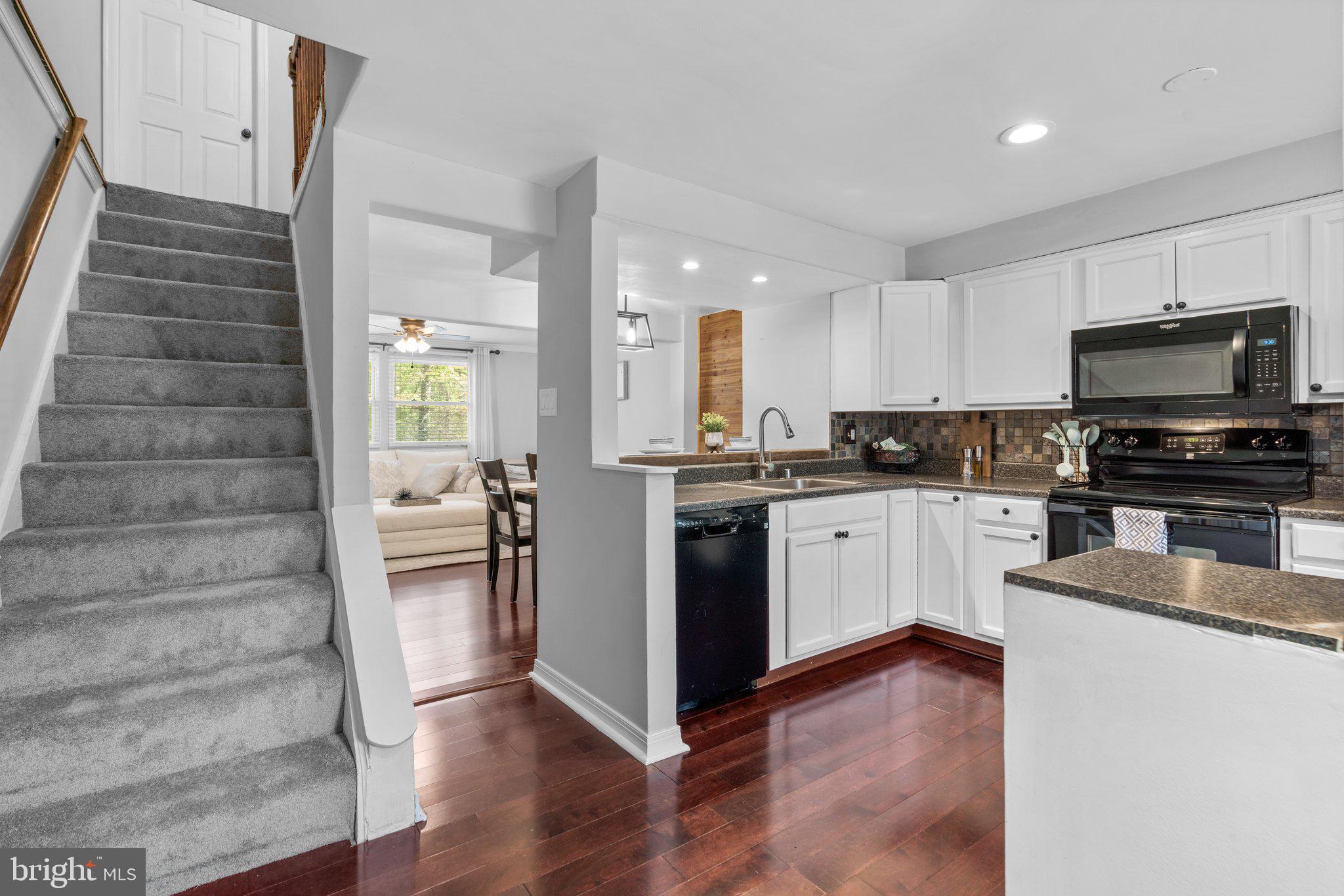 3641 Seaford Ct