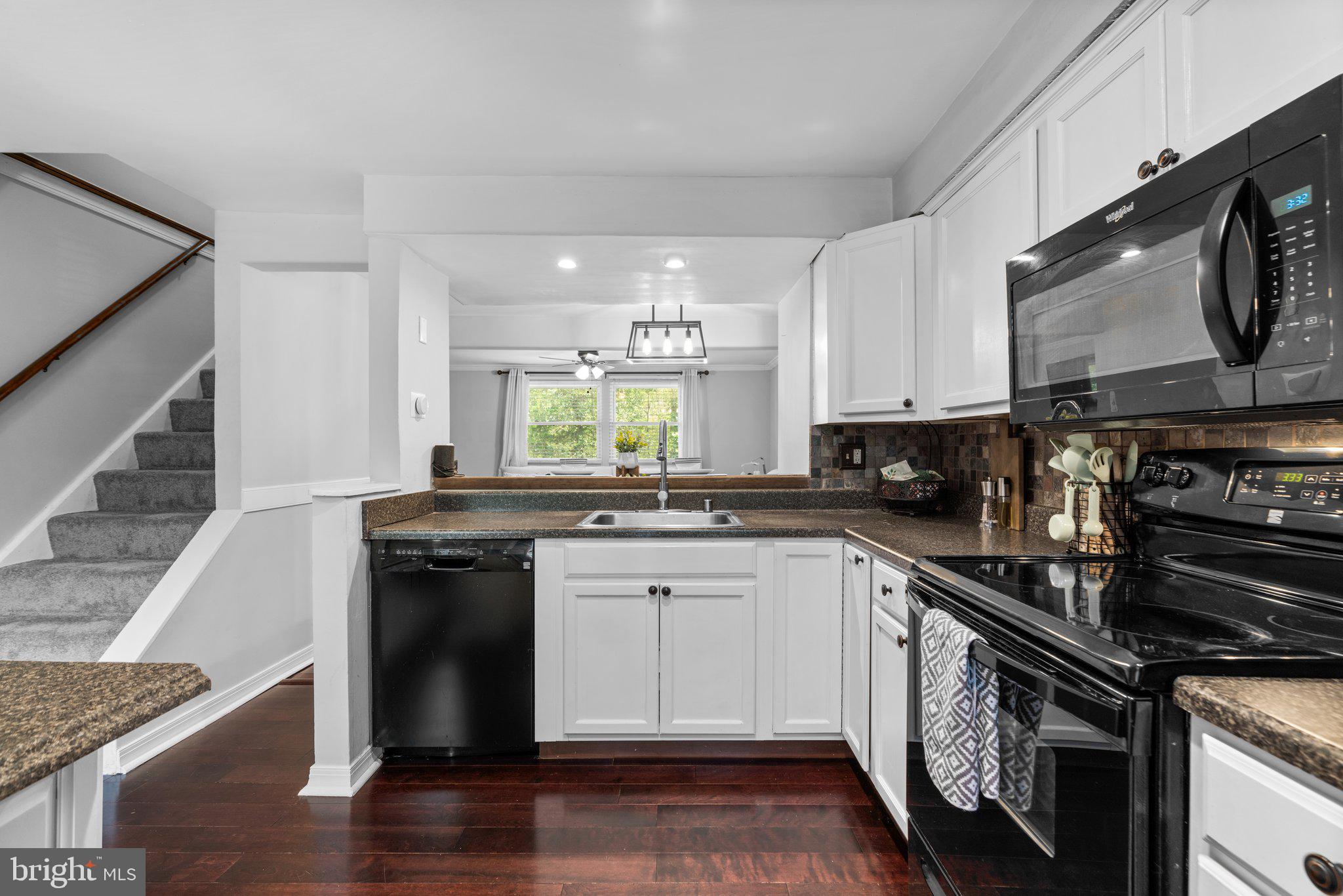 3641 Seaford Ct