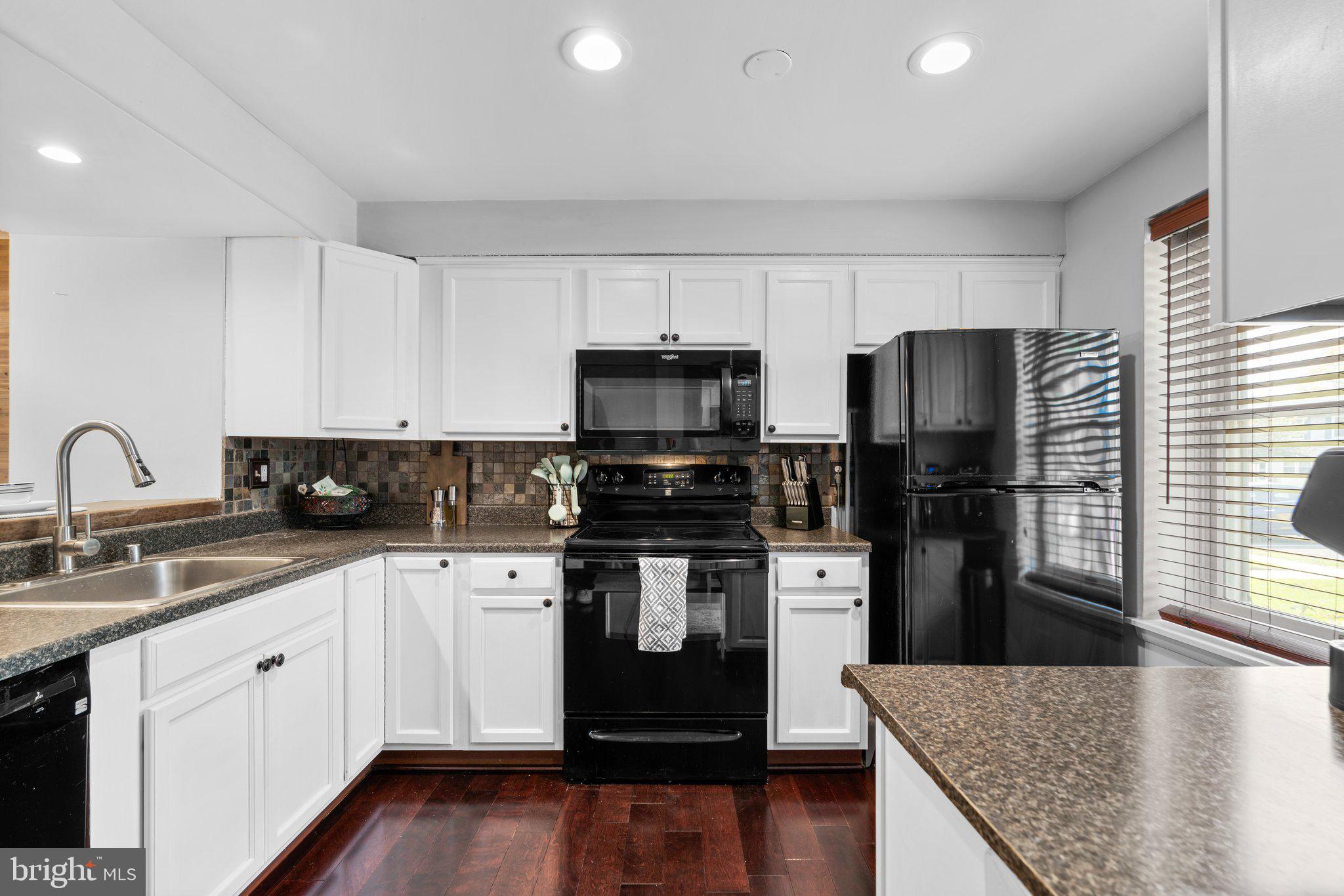 3641 Seaford Ct