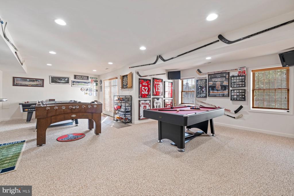 696 RELIANCE DRIVE