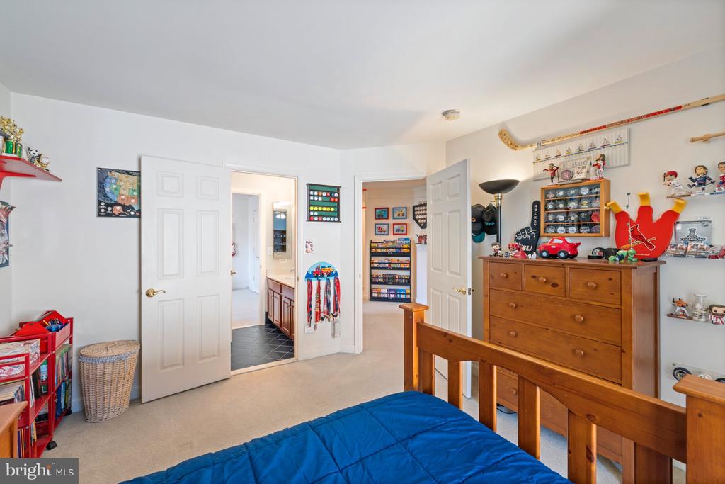 696 RELIANCE DRIVE