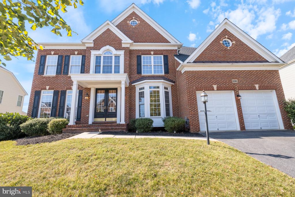 696 RELIANCE DRIVE
