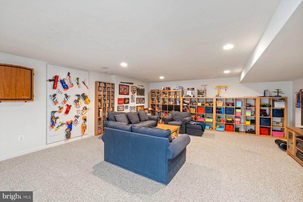 696 RELIANCE DRIVE