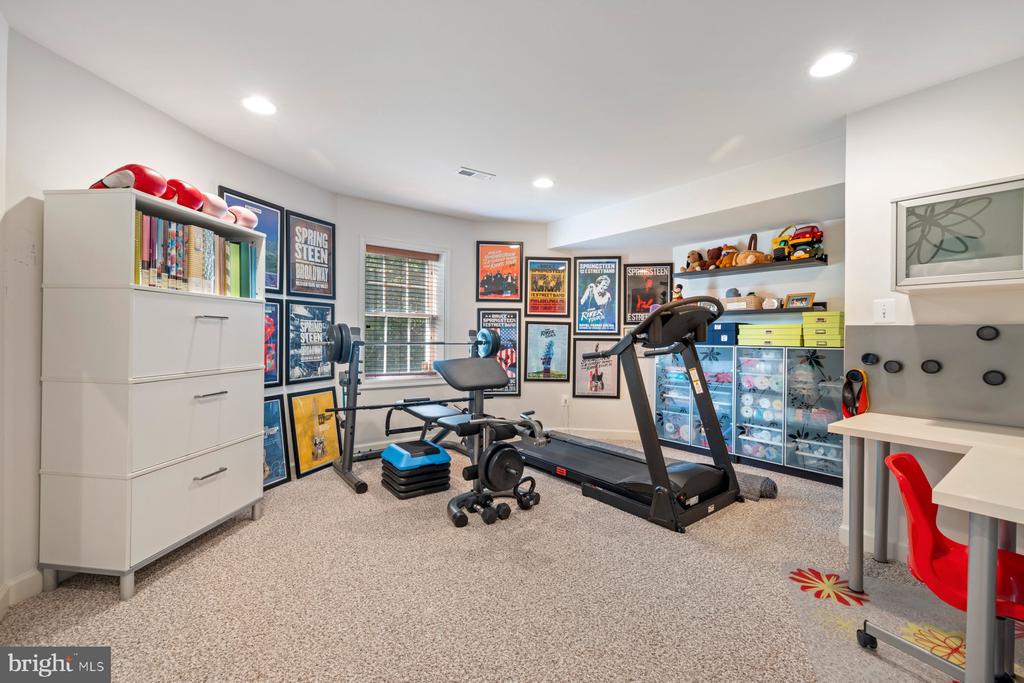 696 RELIANCE DRIVE
