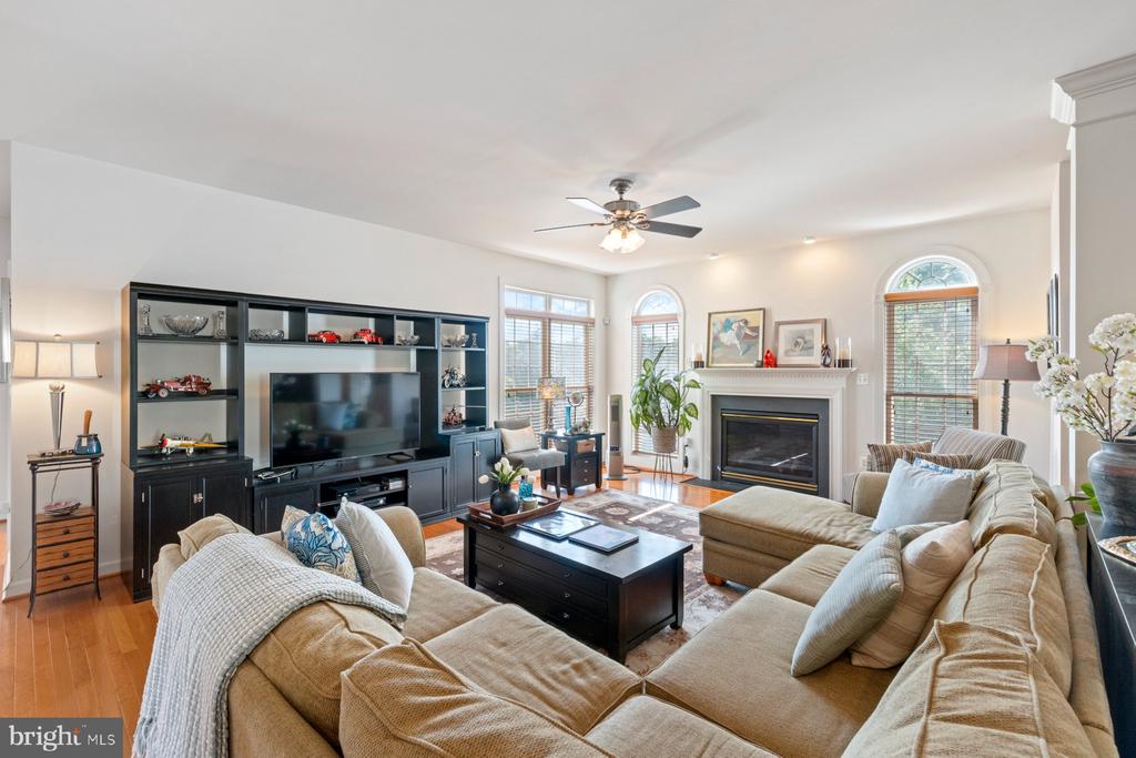696 RELIANCE DRIVE