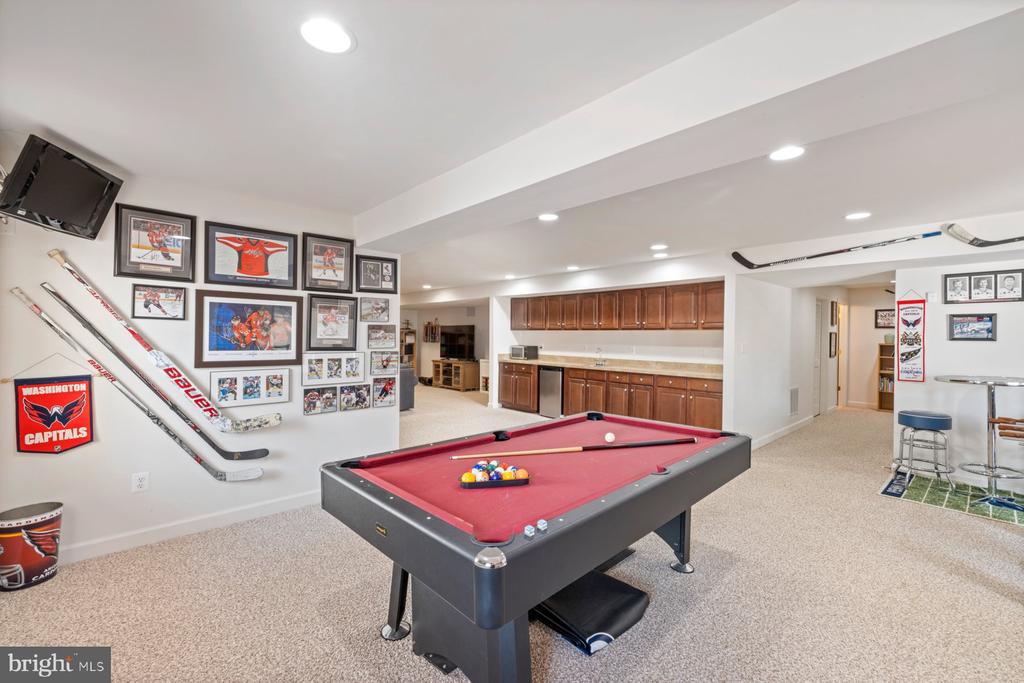 696 RELIANCE DRIVE