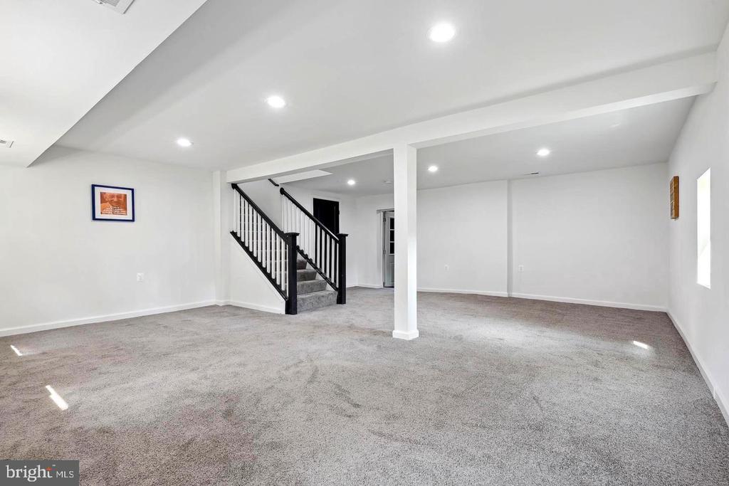 111 Elm Ave