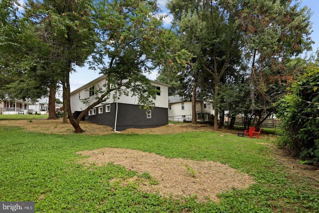 111 Elm Ave